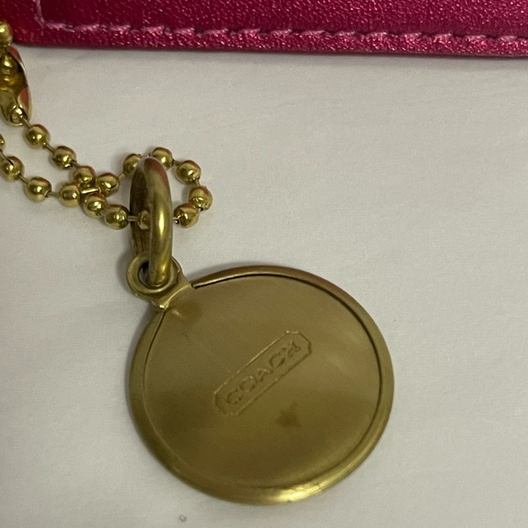 Coach metallic pink and gold hang tag - Picture 4 of 5